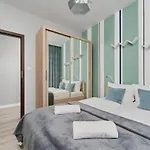 Odra Tower With Free Garage By Renters Breslavia
