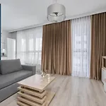Odra Tower With Free Garage By Renters Appartamento *