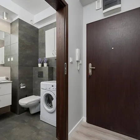 Odra Tower With Free Garage By Renters Apartamento *