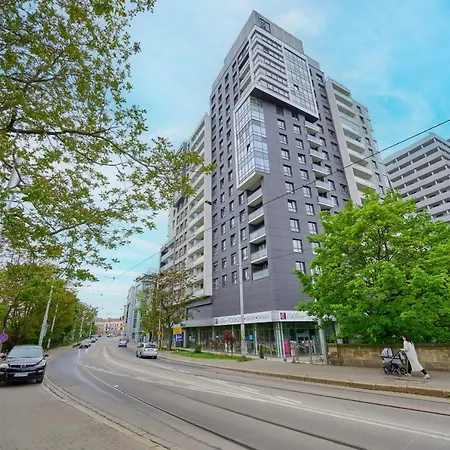 Odra Tower With Free Garage By Renters Apartmán *