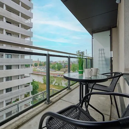 Odra Tower With Free Garage By Renters *