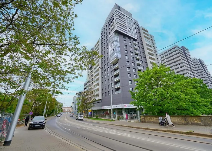 Odra Tower With Free Garage By Renters Appartamento *